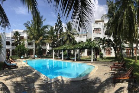 spacious 1 bedroom apartment in modern complex